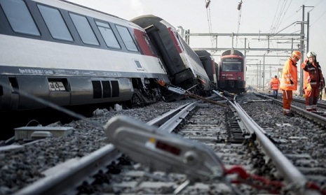  Dozens injured in Swiss train collision north of Zurich - VIDEO